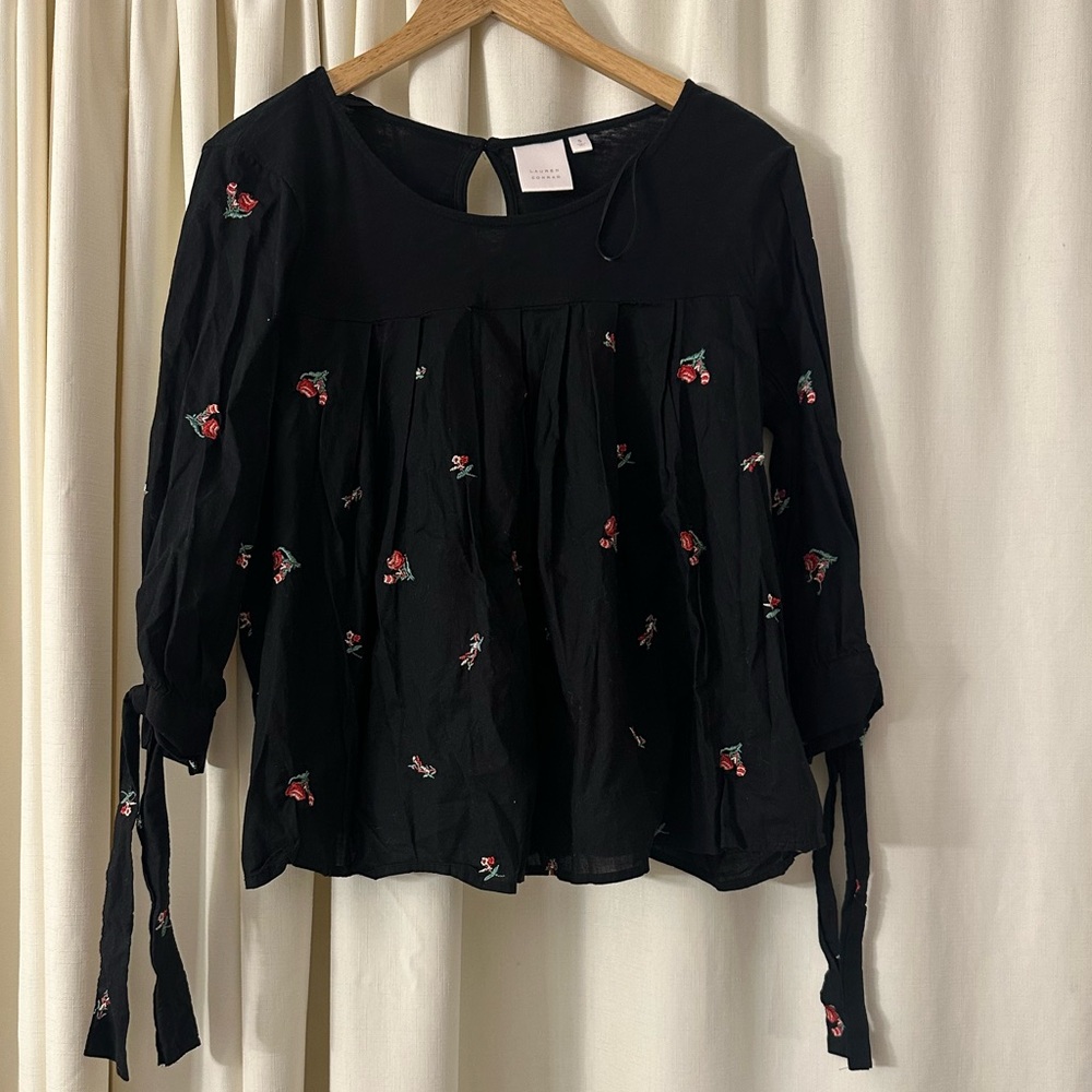 Lauren Conrad top